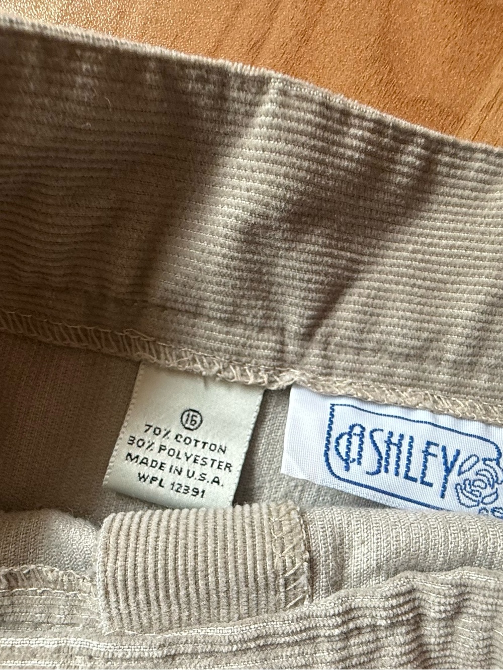 Vintage Ashley Corduroy Midi Skirt Button Front Pleated Beige Fits Size 8/10 - Picture 7 of 10